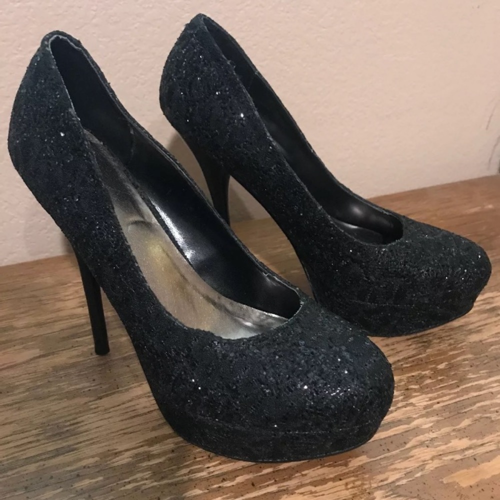 Bakers Women’s Black Heels - Vickie Size 10